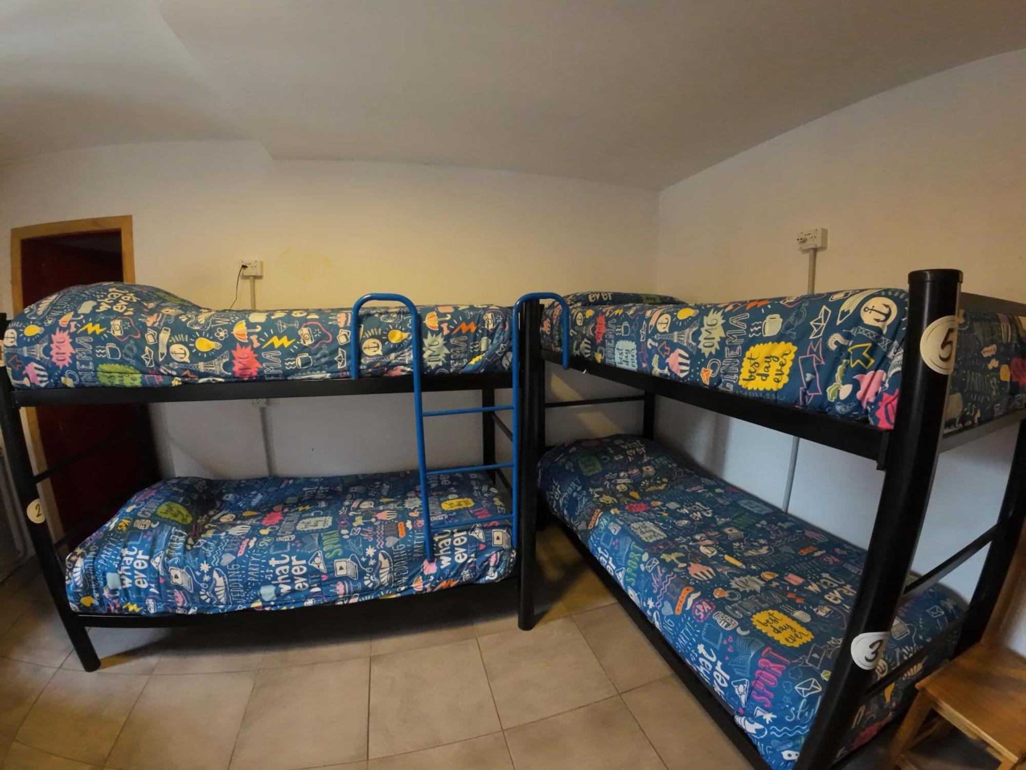 Temiscira Hostel San Carlos de Bariloche Bagian luar foto