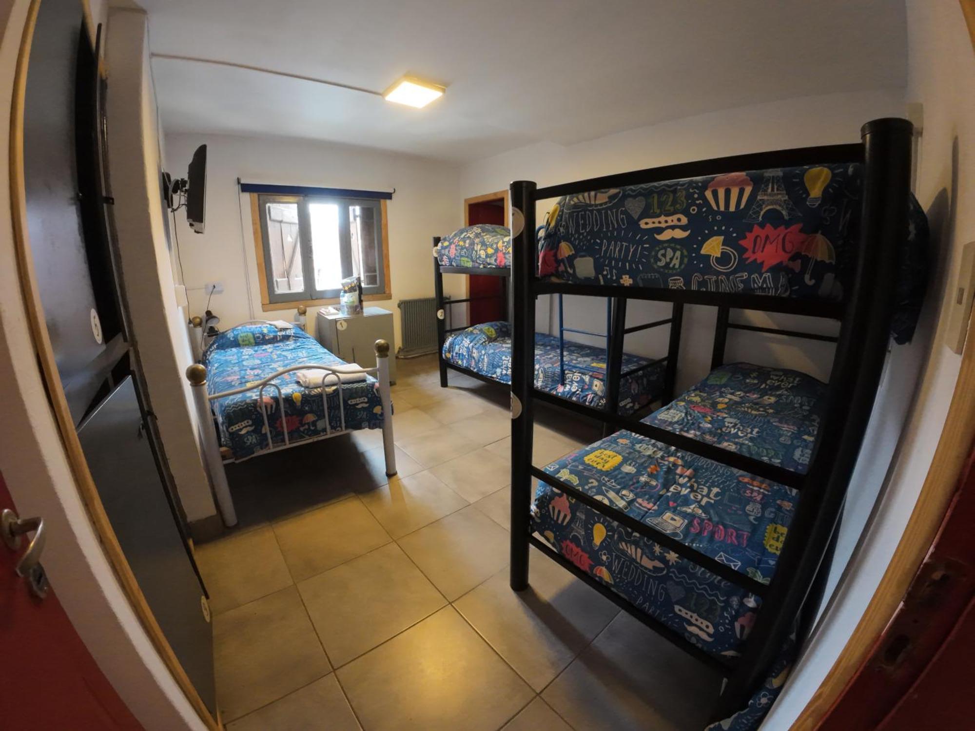 Temiscira Hostel San Carlos de Bariloche Bagian luar foto